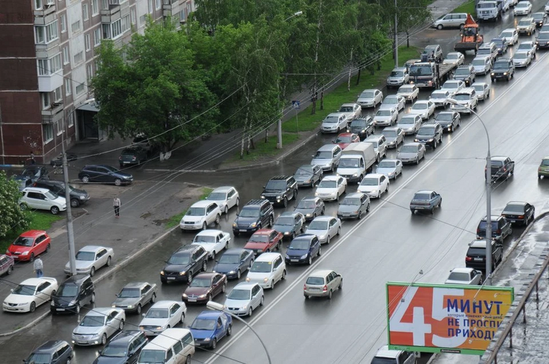 Файл:Автомобили в Дзержинском районе.png