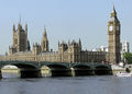 800px-Houses of Parliament.jpg