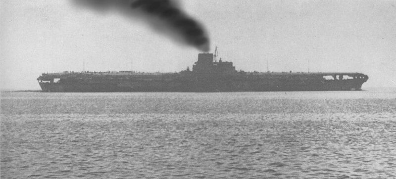 Файл:Японский авианосец1.jpg