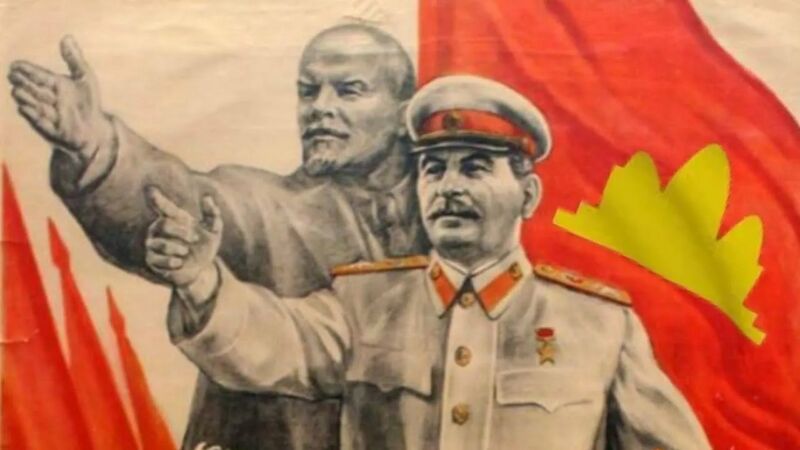 Файл:Мужчины указывают рукой.jpeg