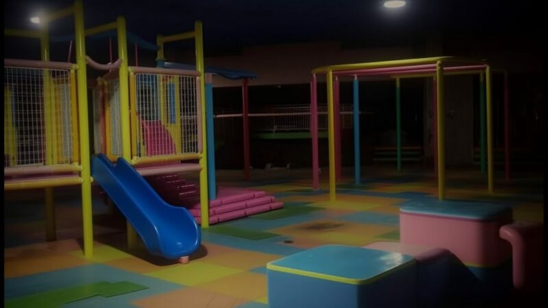 Файл:LiminalPlayground.jpg